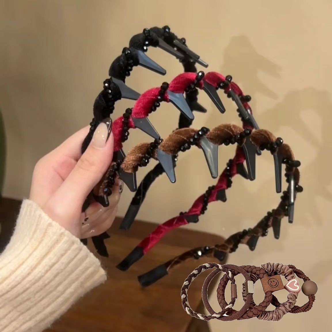 ✨Retro Beaded Claw Headband Set – Vintage-Inspired Hair Accessory with Pearl & Fabric Detail | Stylish Hair Hoop for Women, Perfect for Daily & Party Looks!👑